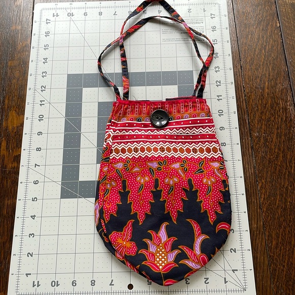 Soroya, Made in Singapore, cloth lunch/snack bag - Picture 1 of 7